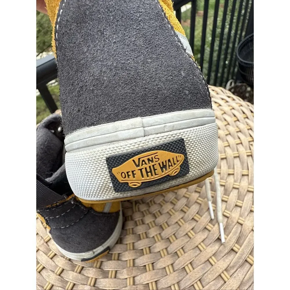 Vans Sk8 Hi Top MTE Juniors 7 Yellow Gray suede shoes Skate Shoes Sneakers